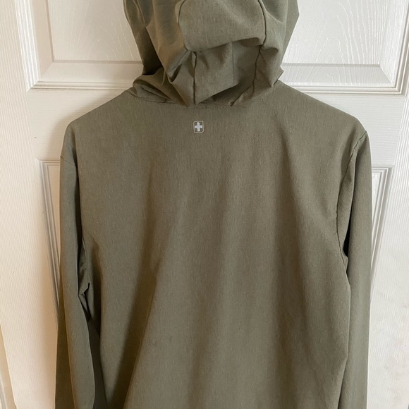 Swiss+Tech Jacket - Picture 2 of 3